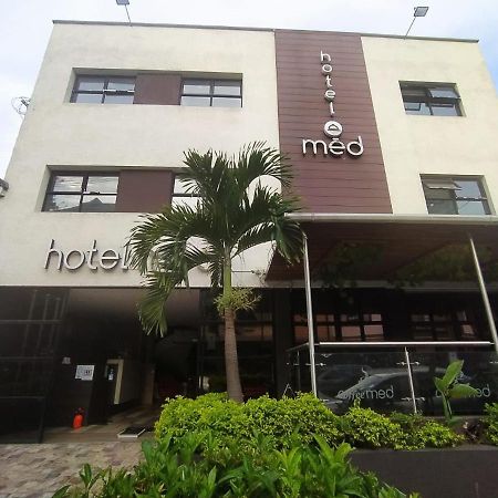 Hotel Med 70 Medellín Eksteriør billede