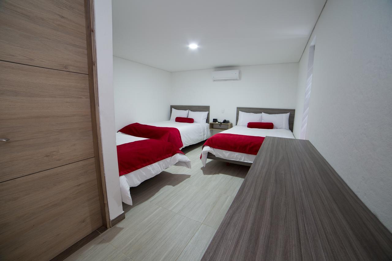 Hotel Med 70 Medellín Eksteriør billede