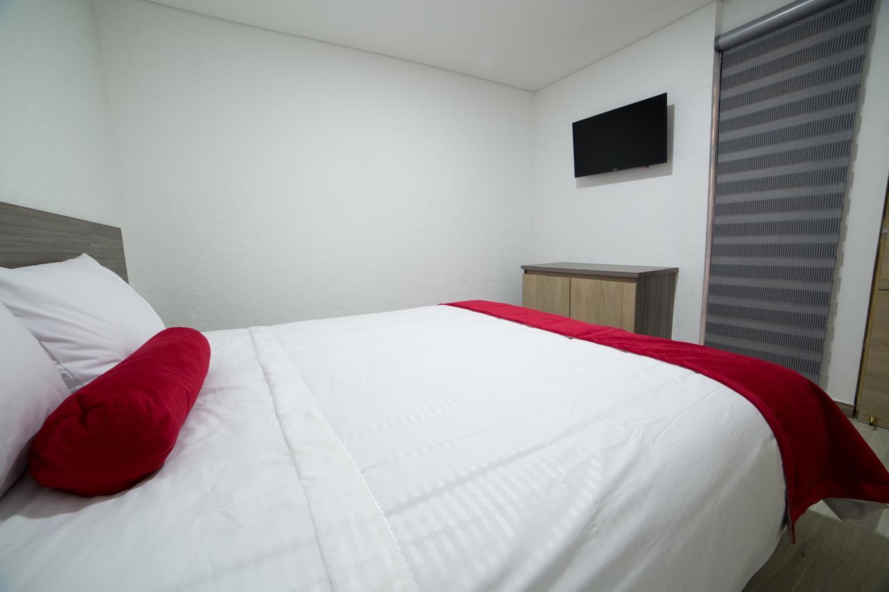 Hotel Med 70 Medellín Eksteriør billede