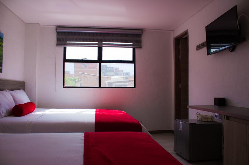 Hotel Med 70 Medellín Eksteriør billede