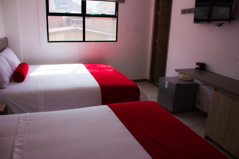 Hotel Med 70 Medellín Eksteriør billede